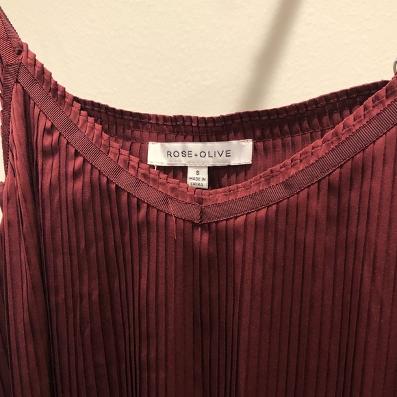 Burgundy dressy tanktop - Picture 2 of 2